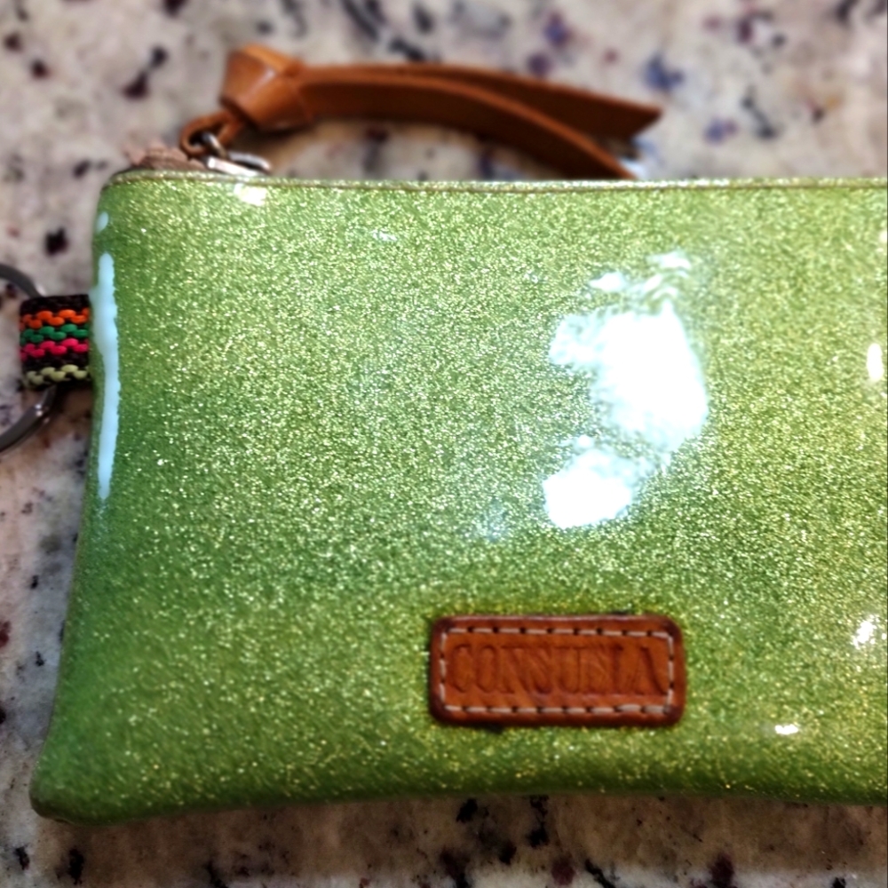 Consuela wallet
